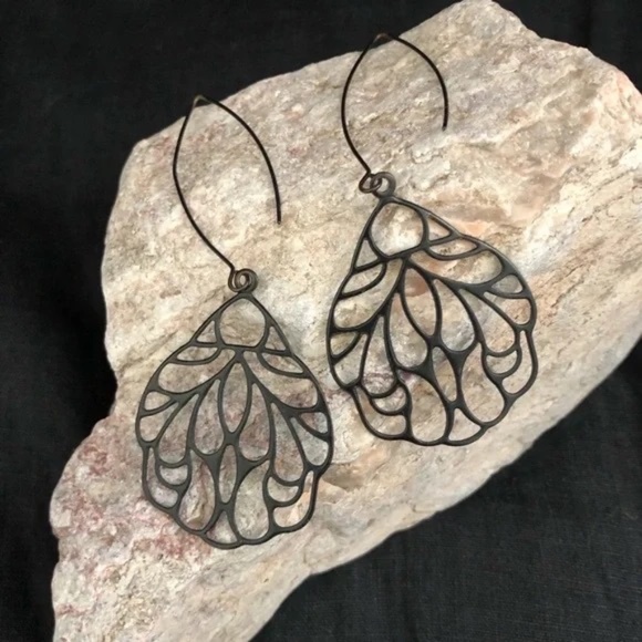 Jewellery Bundle {7 pieces} Earrings, Necklaces, Bracelet - Picture 2 of 14